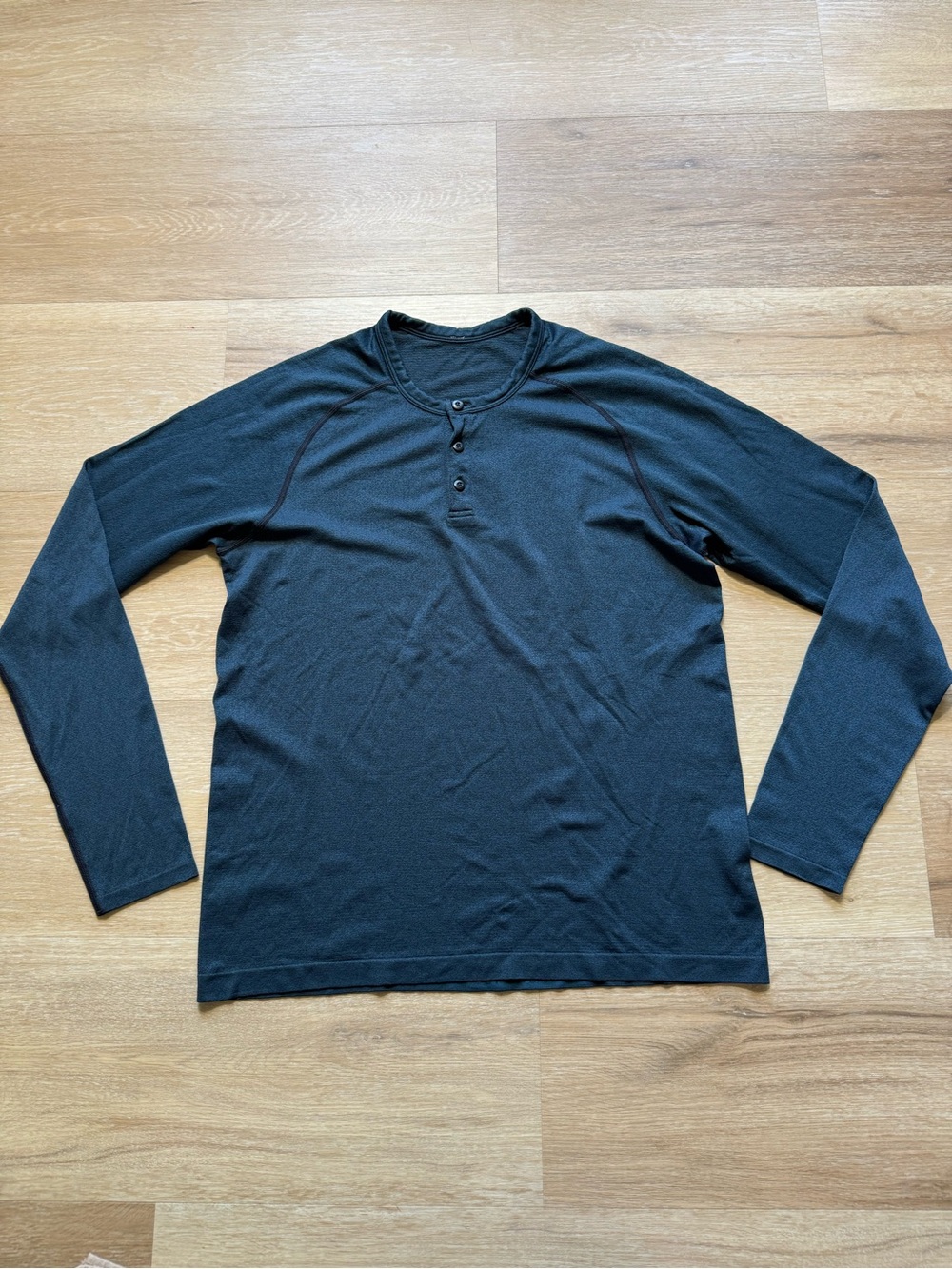 lululemon athletica Black Long-Sleeve Henley Tee